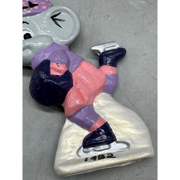 VTG Alberta's ceramic mold A-286 girl mouse ice skating ornament 1982 Jill READ - Picture 3 of 7